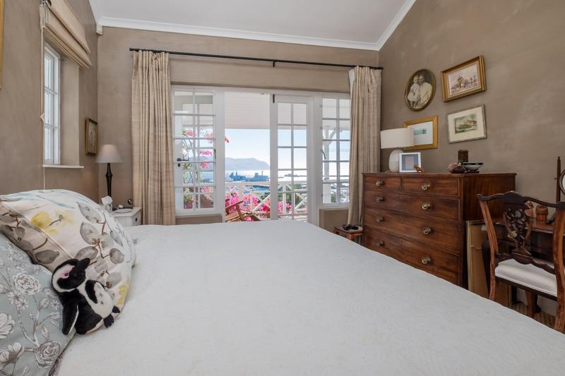 To Let 2 Bedroom Property for Rent in Simons Town Western Cape